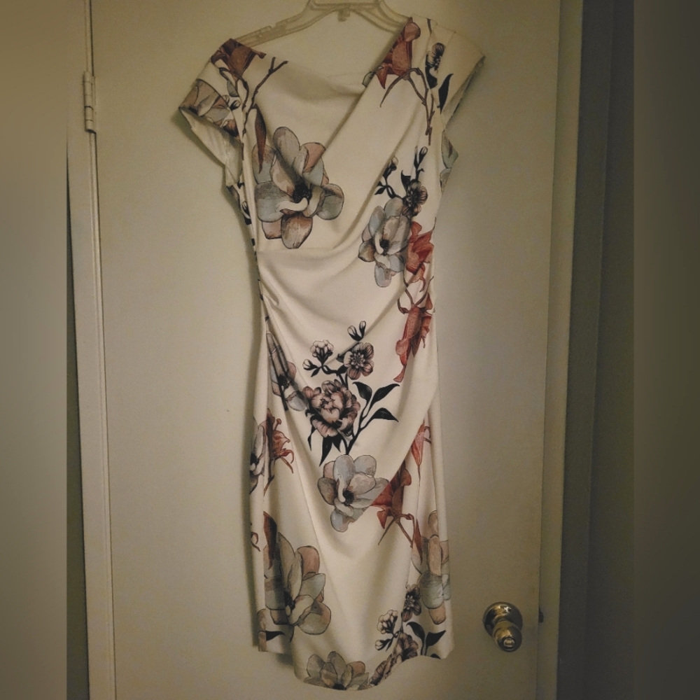 ❌️Not for Sale❌️WHBM Water Lily Dress